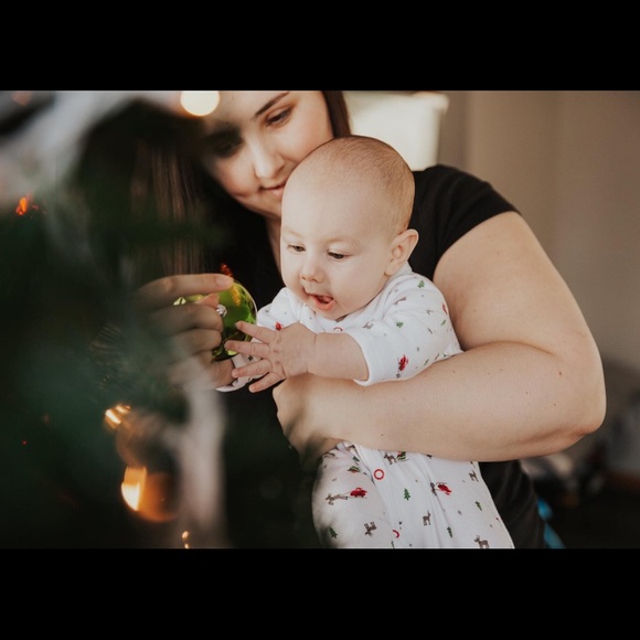 Meet your Posher, Elyse - Picture 1 of 1